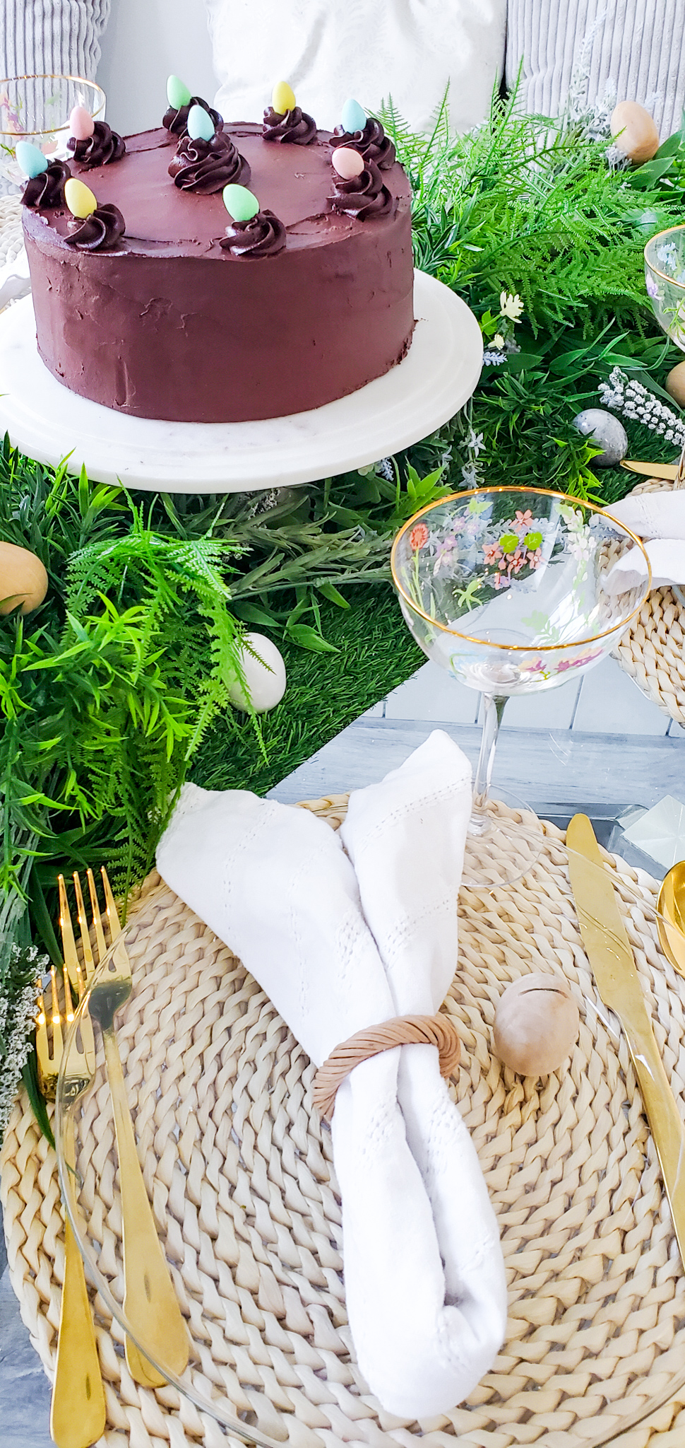 Soft chewy cookies vs crisp cookies representing brown sugar vs white sugar results
